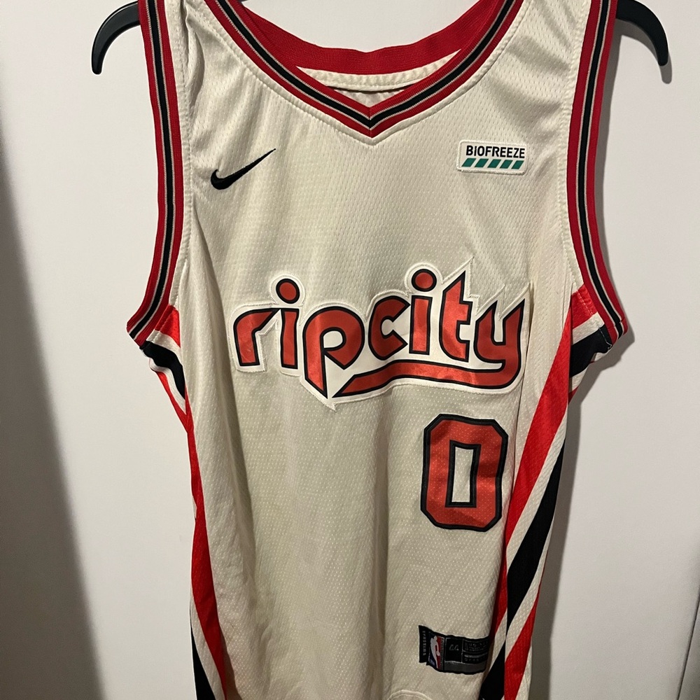Rip City Basketball Jersey. Size Large. Lillard. Number 0
